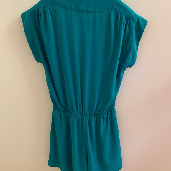 Aritzia Babaton 100% Silk Corbett Romper - Picture 3 of 3